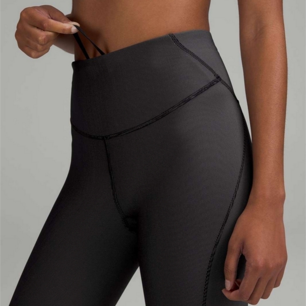 NWT Lululemon Base Pace High Rise Tight 25" 4 Two-toned Ribbed Black / Gull Grey - Picture 2 of 12